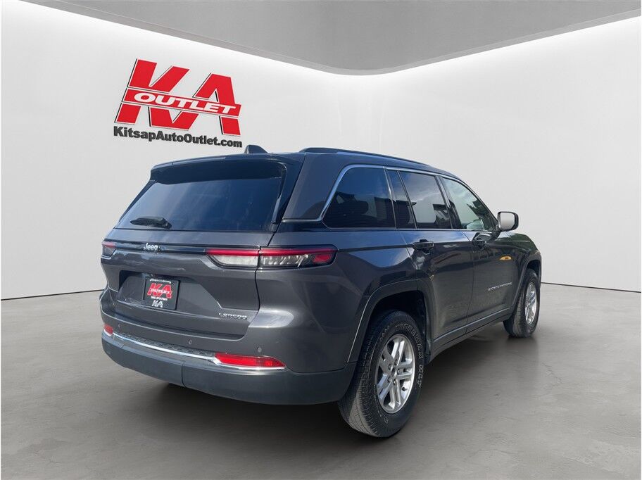 2024 Jeep Grand Cherokee Laredo Sport Utility 4D