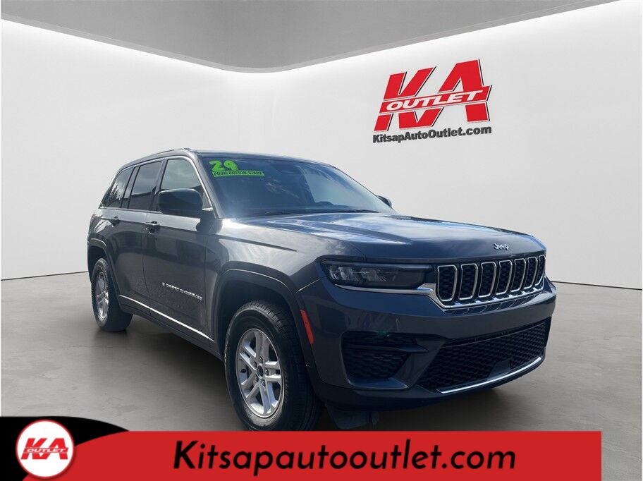 2024 Jeep Grand Cherokee Laredo Sport Utility 4D