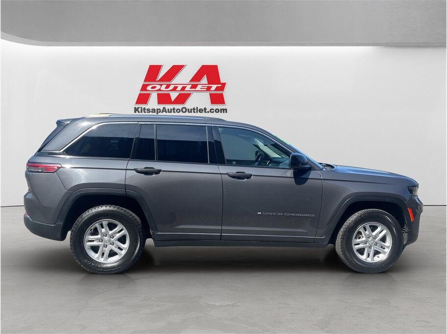 2024 Jeep Grand Cherokee Laredo Sport Utility 4D Port Orchard WA