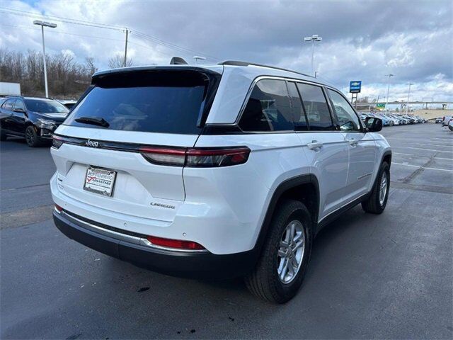 2024 Jeep Grand Cherokee Laredo Farmington MO