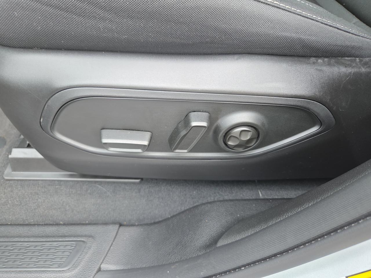 2024 Jeep Grand Cherokee Laredo X Hamburg PA