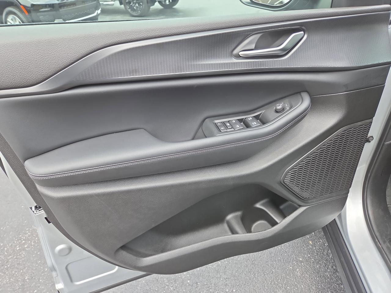 2024 Jeep Grand Cherokee Laredo X Hamburg PA