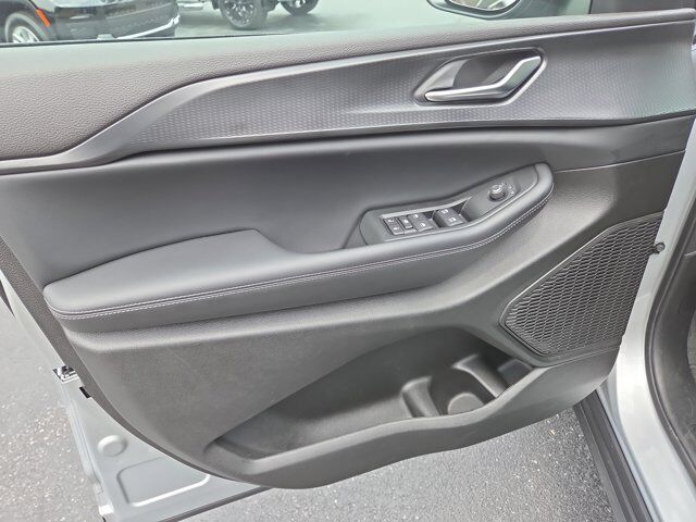 2024 Jeep Grand Cherokee Laredo X HAMBURG PA