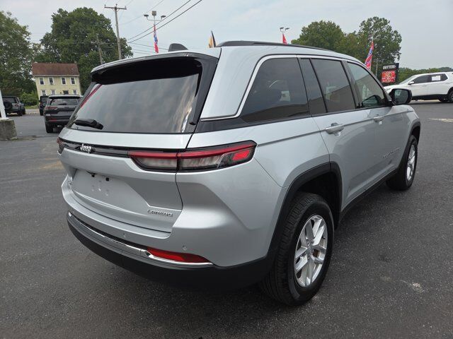 2024 Jeep Grand Cherokee Laredo X HAMBURG PA