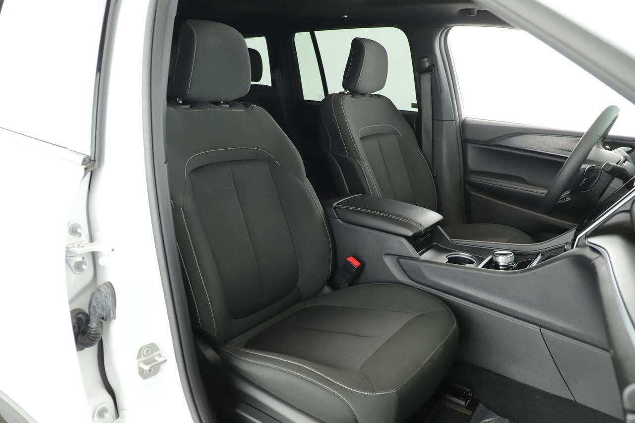 2024 Jeep Grand Cherokee Laredo X New Braunfels TX