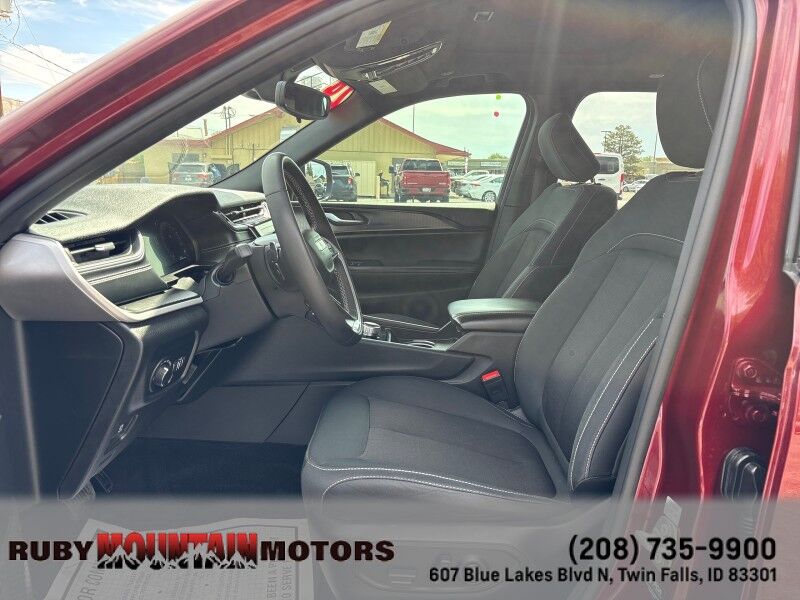 2024 Jeep Grand Cherokee Laredo X Twin Falls ID