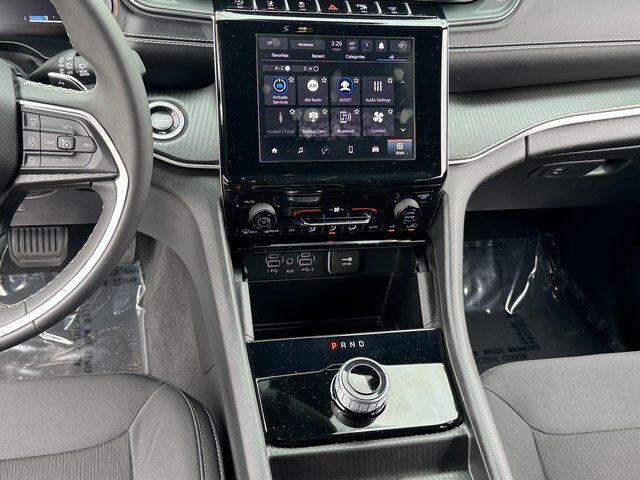 2024 Jeep Grand Cherokee Laredo X Springfield VA
