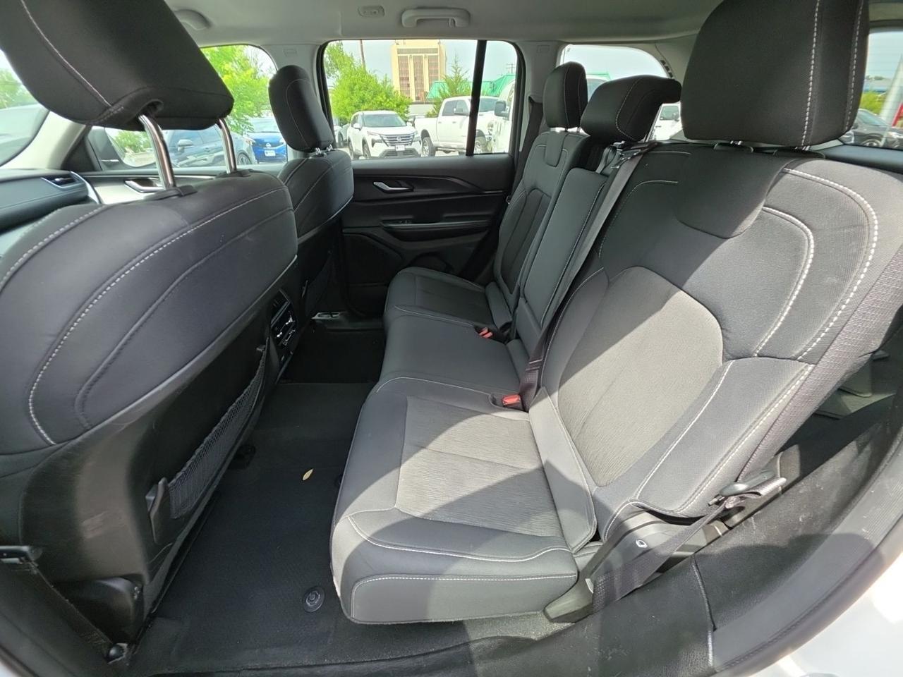 2024 Jeep Grand Cherokee Laredo Glen Burnie MD