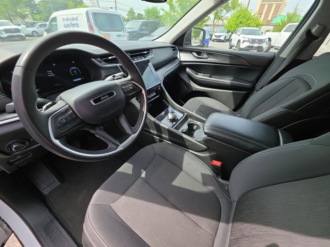 2024 Jeep Grand Cherokee Laredo Glen Burnie MD