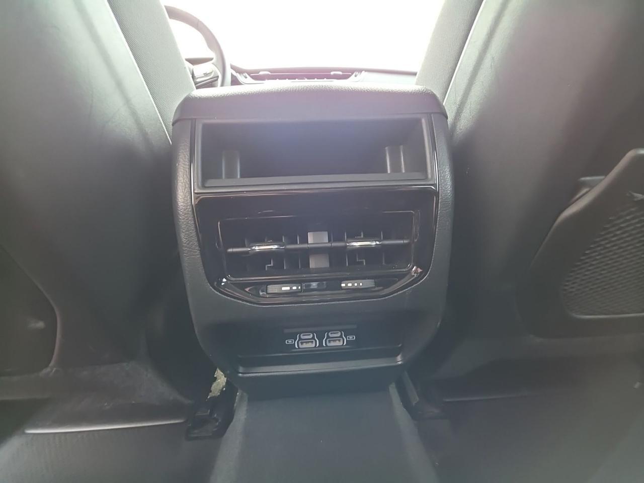 2024 Jeep Grand Cherokee Laredo Glen Burnie MD
