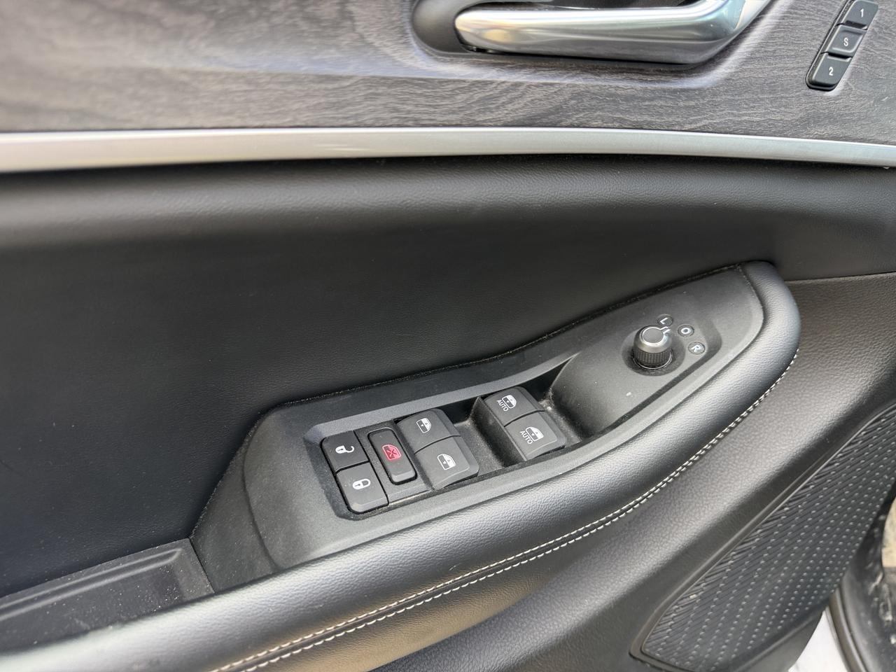 2024 Jeep Grand Cherokee Limited 4WD | V6 | Leather | NAV | Black Appearance Package | 2IN Gloss Black Wheels | Heated Seats Redwater AB