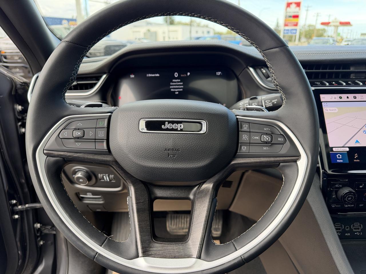 2024 Jeep Grand Cherokee Limited 4WD | V6 | Leather | NAV | Black Appearance Package | 2IN Gloss Black Wheels | Heated Seats Redwater AB