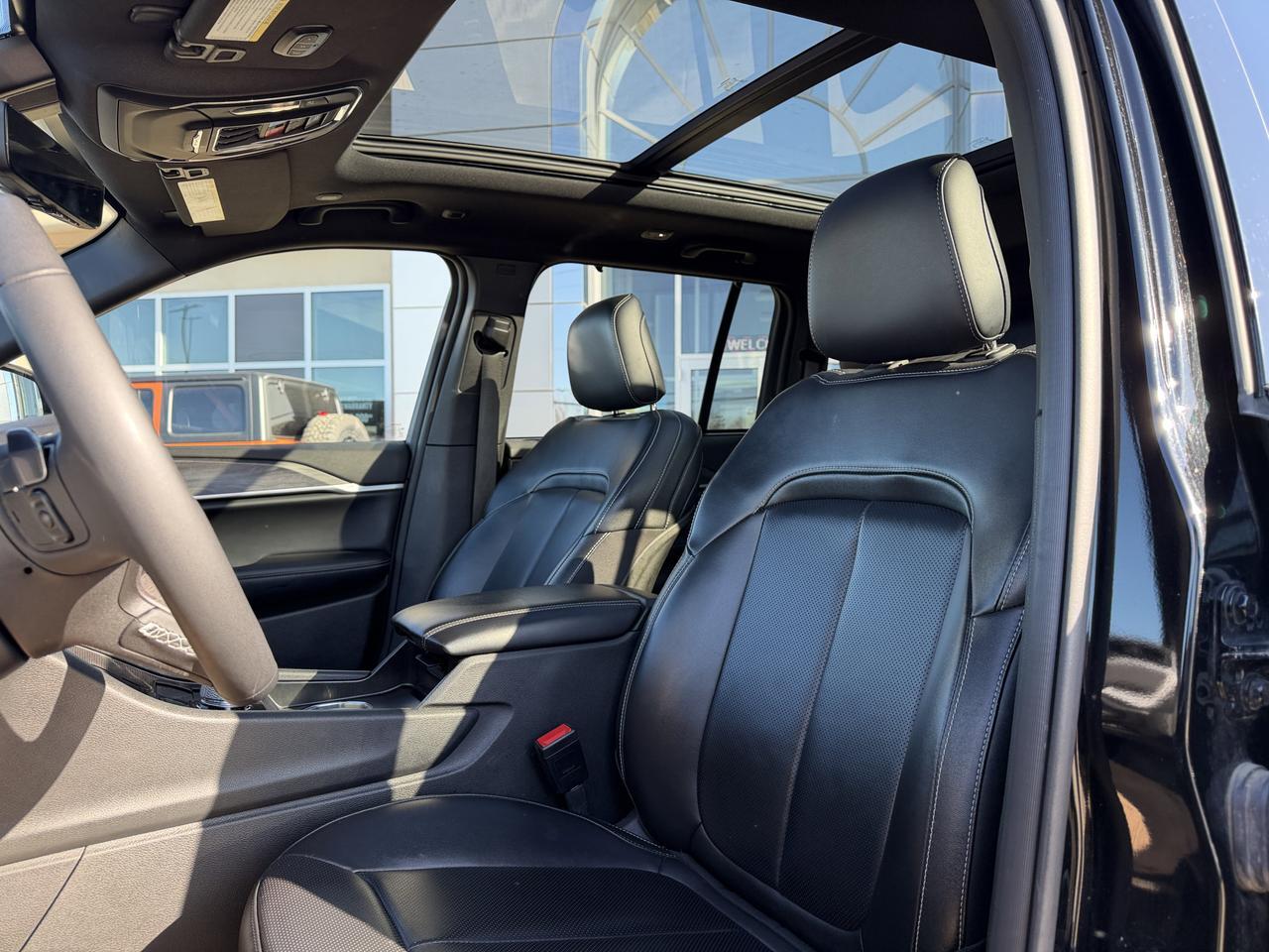 2024 Jeep Grand Cherokee Limited 4WD | V6 | NAV | Leather | Heated Seats | Power Liftgate | 20IN Gloss Black Wheels Redwater AB