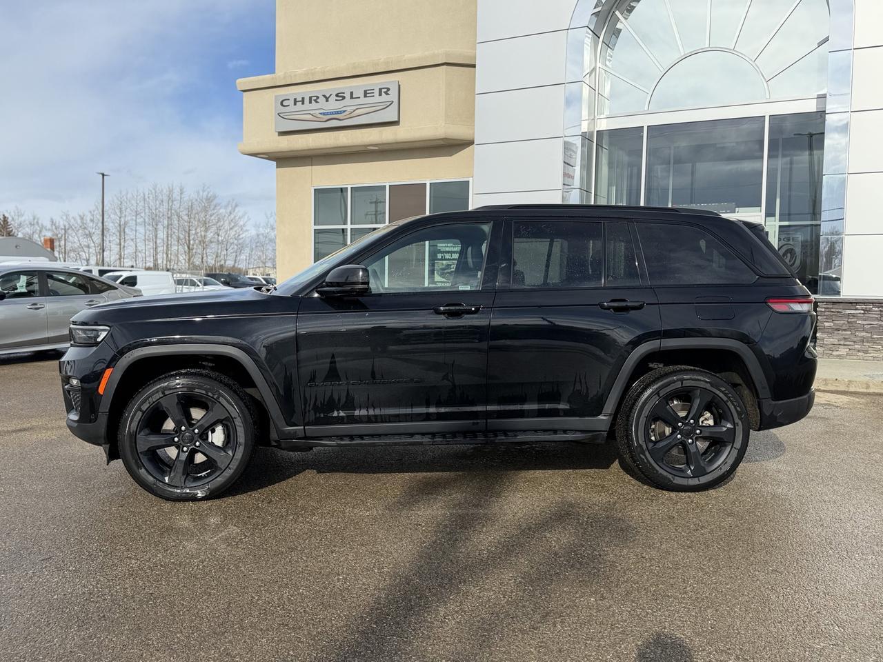2024 Jeep Grand Cherokee Limited 4x4 | Luxury Tech | Pano Sunroof | Heated Vented Seats | Remote Start | Power Liftgate Redwater AB