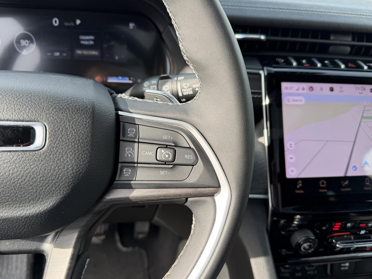 2024 Jeep Grand Cherokee Limited 4x4 | Luxury Tech | Pano Sunroof | Heated Vented Seats | Remote Start | Power Liftgate Redwater AB