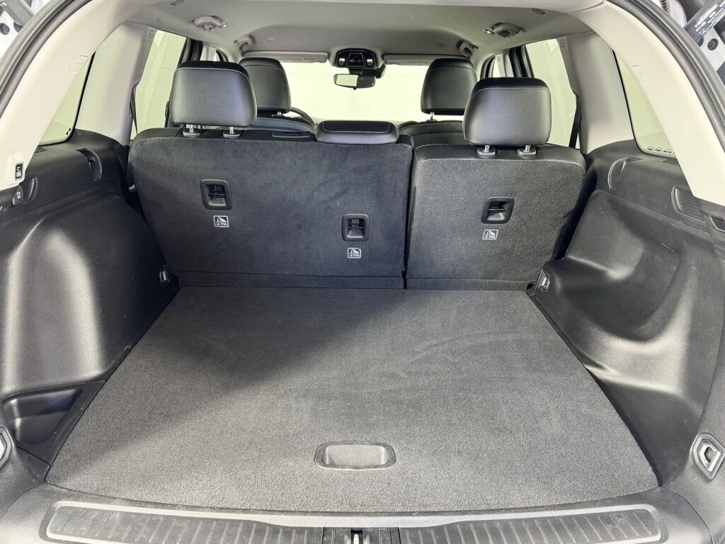 2024 Jeep Grand Cherokee Limited 4x4 w/ Black Appearance Package Maumee OH