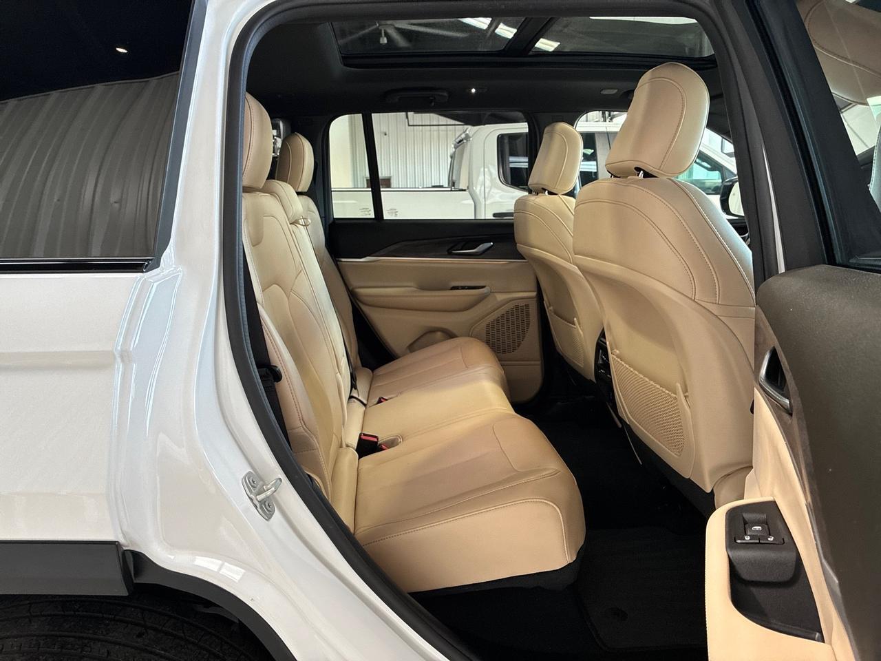 2024 Jeep Grand Cherokee Limited, Black Appearance Pkg, Pano Sunroof Houston TX