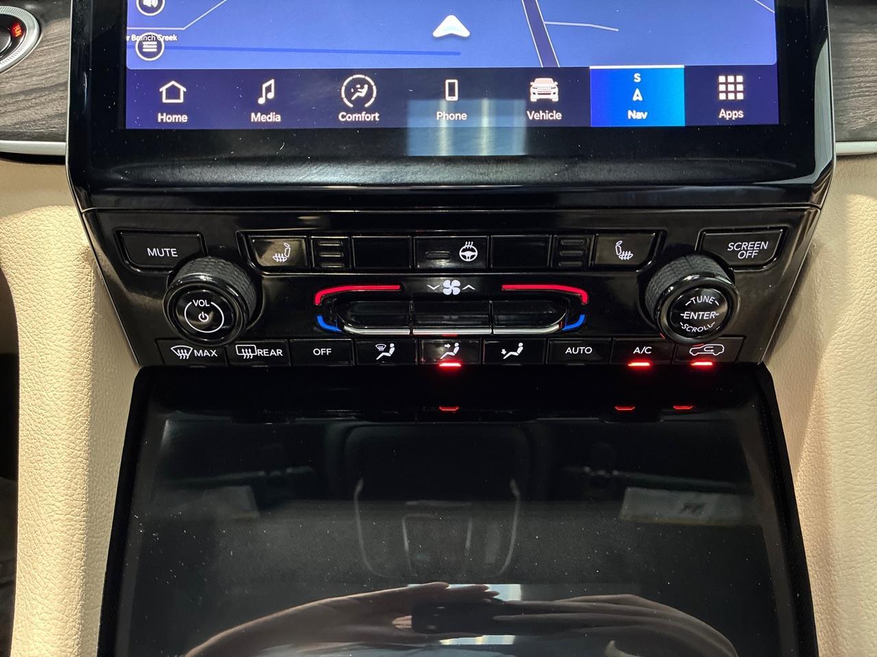 2024 Jeep Grand Cherokee Limited, Black Appearance Pkg, Pano Sunroof Houston TX