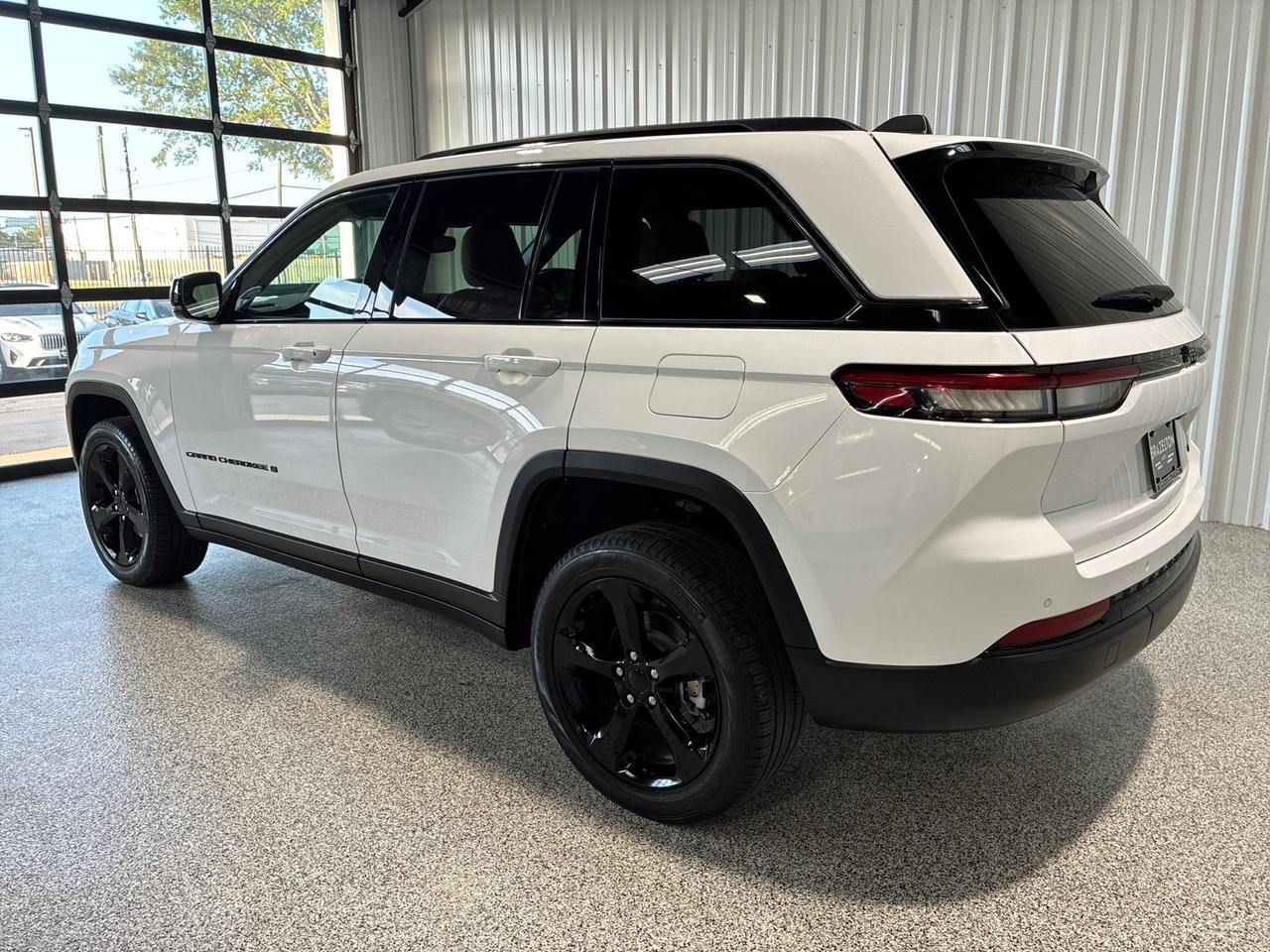 2024 Jeep Grand Cherokee Limited, Black Appearance Pkg, Pano Sunroof Houston TX