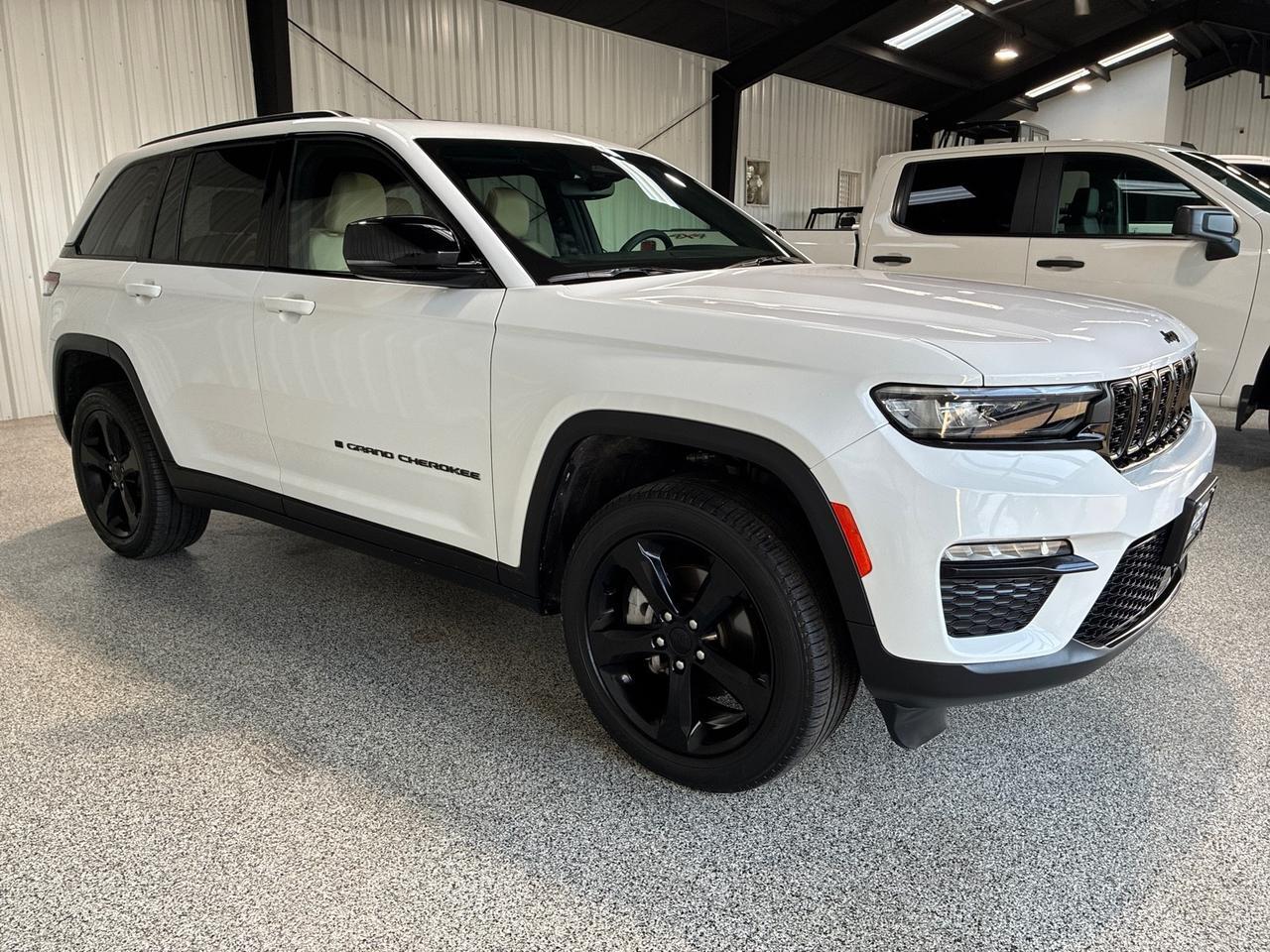 2024 Jeep Grand Cherokee Limited, Black Appearance Pkg, Pano Sunroof Houston TX