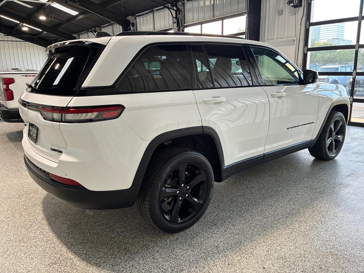 2024 Jeep Grand Cherokee Limited, Black Appearance Pkg, Pano Sunroof Houston TX