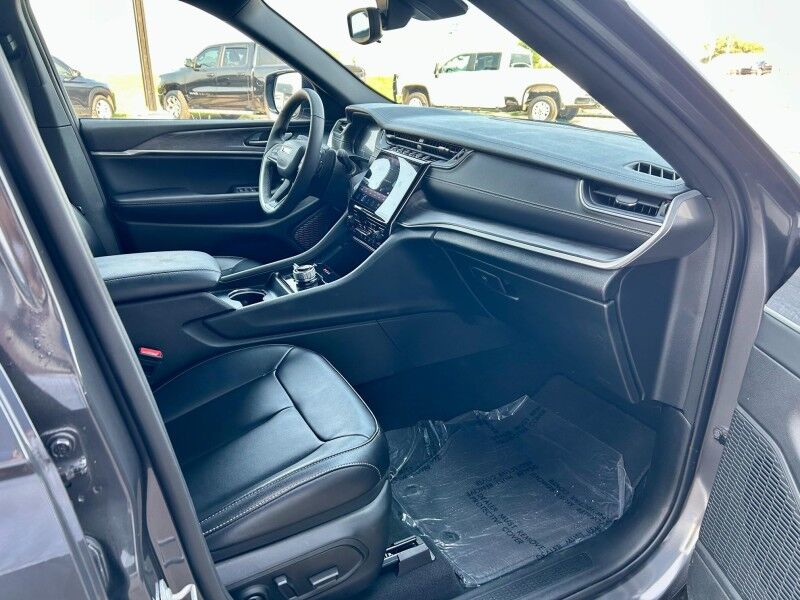 2024 Jeep Grand Cherokee Limited Harper KS