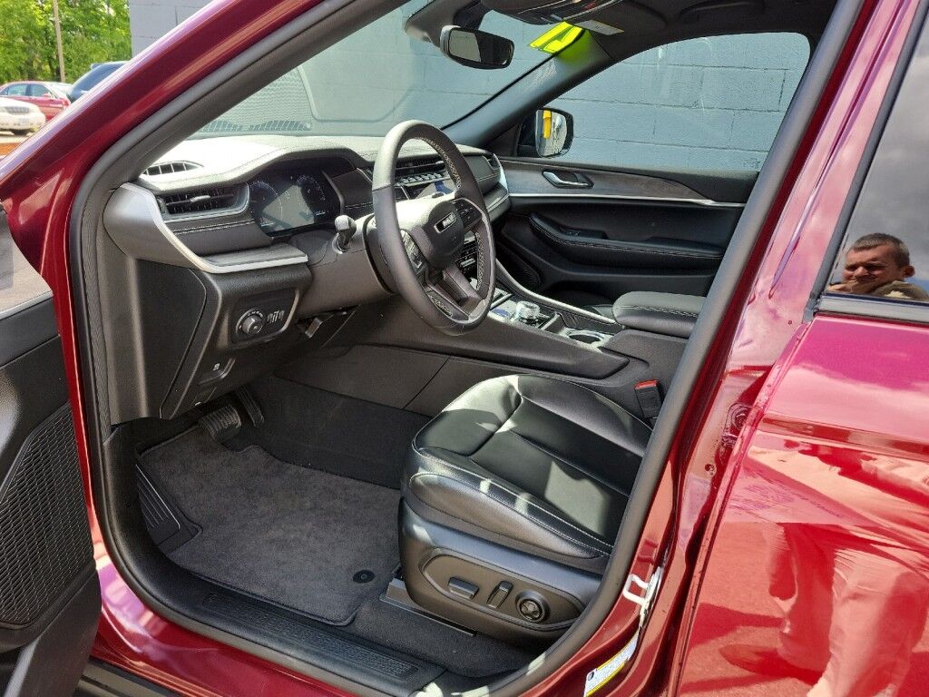 2024 Jeep Grand Cherokee Limited Owego NY
