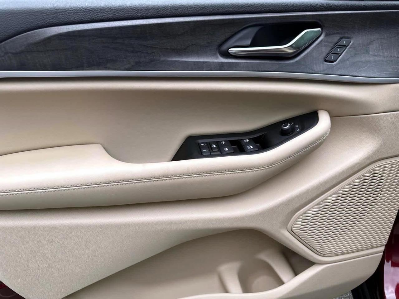 2024 Jeep Grand Cherokee Limited Plymouth MA