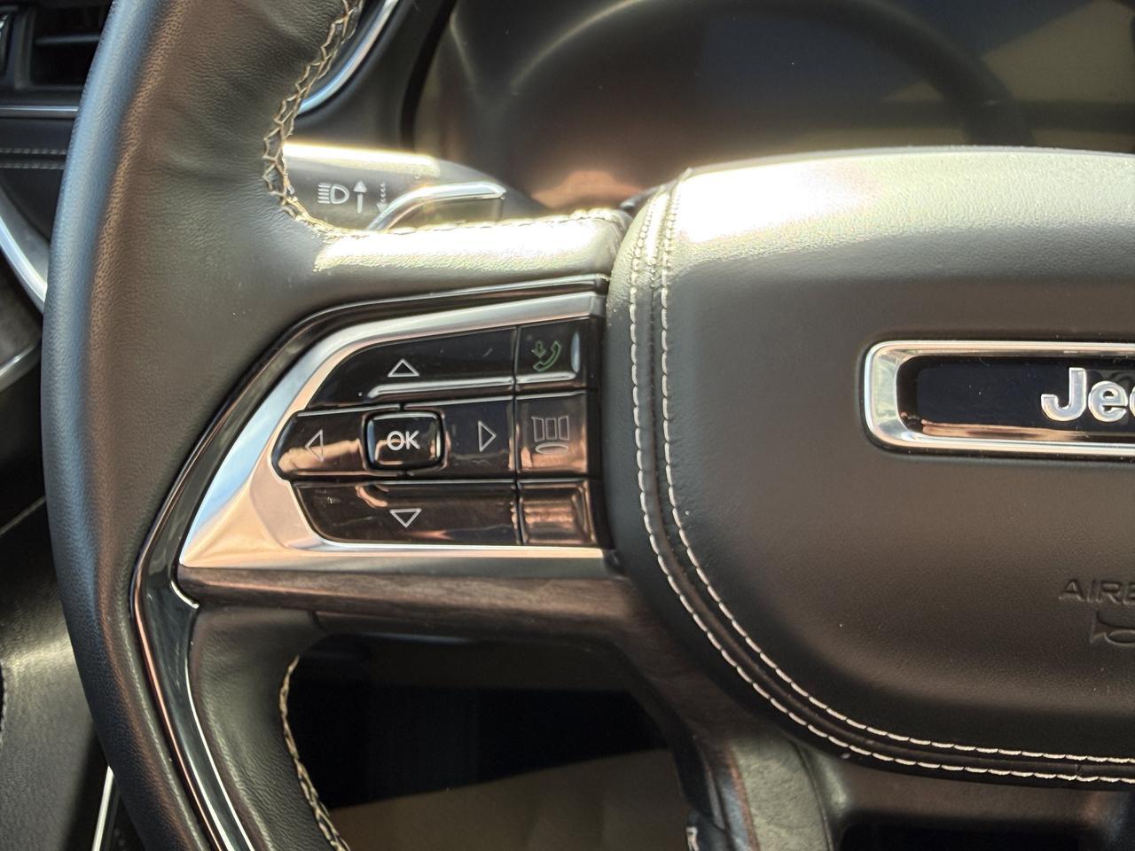 2024 Jeep Grand Cherokee Overland 4x4 | V6 Pentastar | Pano Sunroof | Massage Leather Seats | NAV | Night Vision| HUD Redwater AB