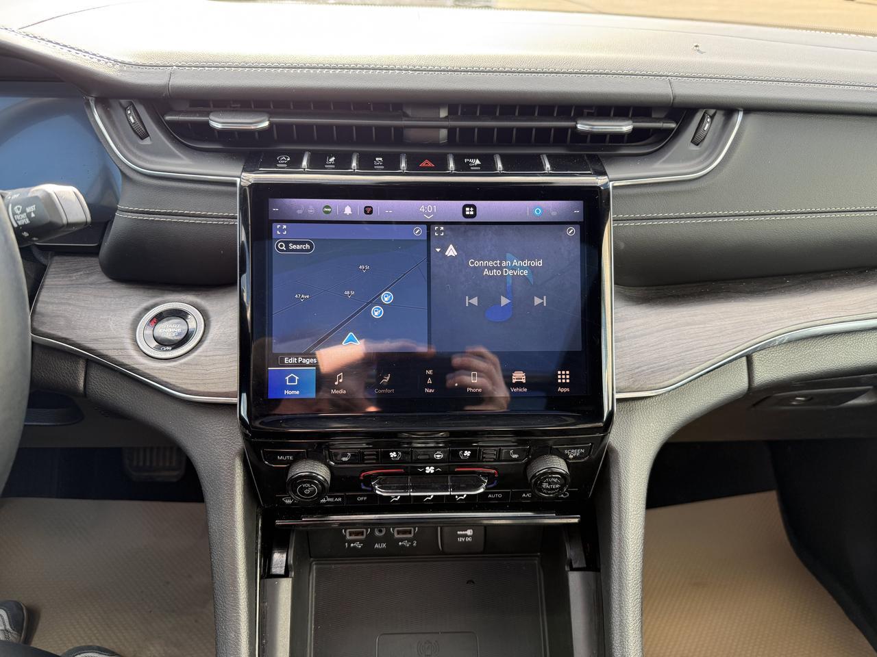 2024 Jeep Grand Cherokee Overland 4x4 | V6 Pentastar | Pano Sunroof | Massage Leather Seats | NAV | Night Vision| HUD Redwater AB