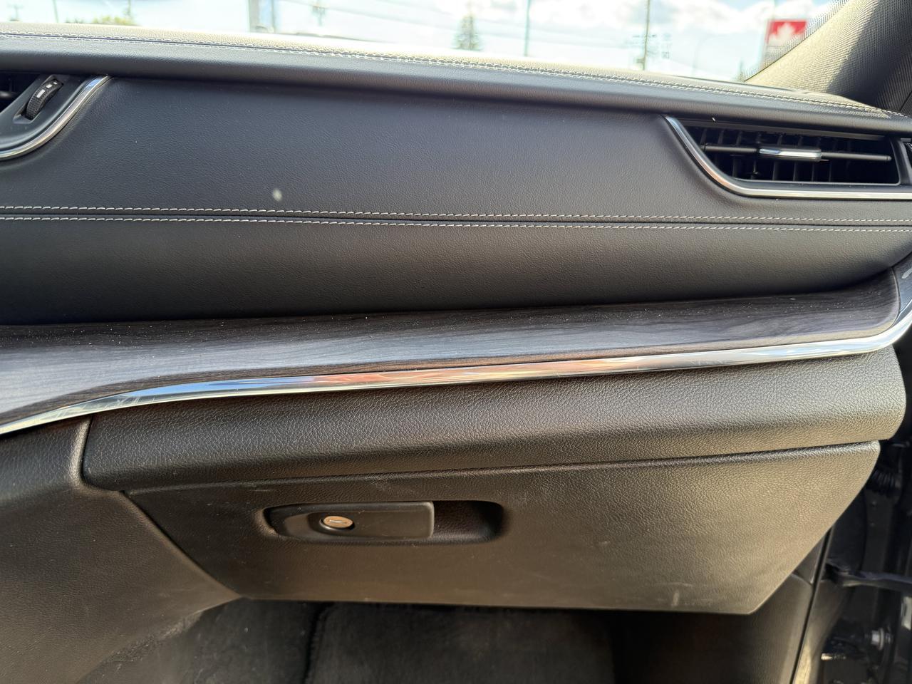 2024 Jeep Grand Cherokee Overland 4x4 | V6 Pentastar | Pano Sunroof | Massage Leather Seats | NAV | Night Vision| HUD Redwater AB