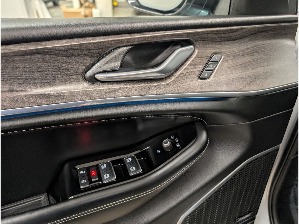 2024 Jeep Grand Cherokee Overland Bozeman MT