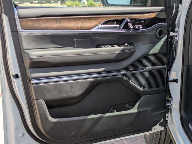 2024 Jeep Grand Wagoneer Castroville TX