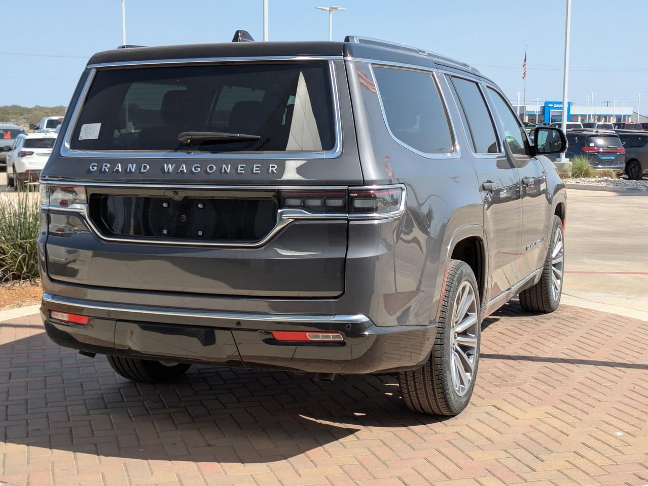 2024 Jeep Grand Wagoneer BASE