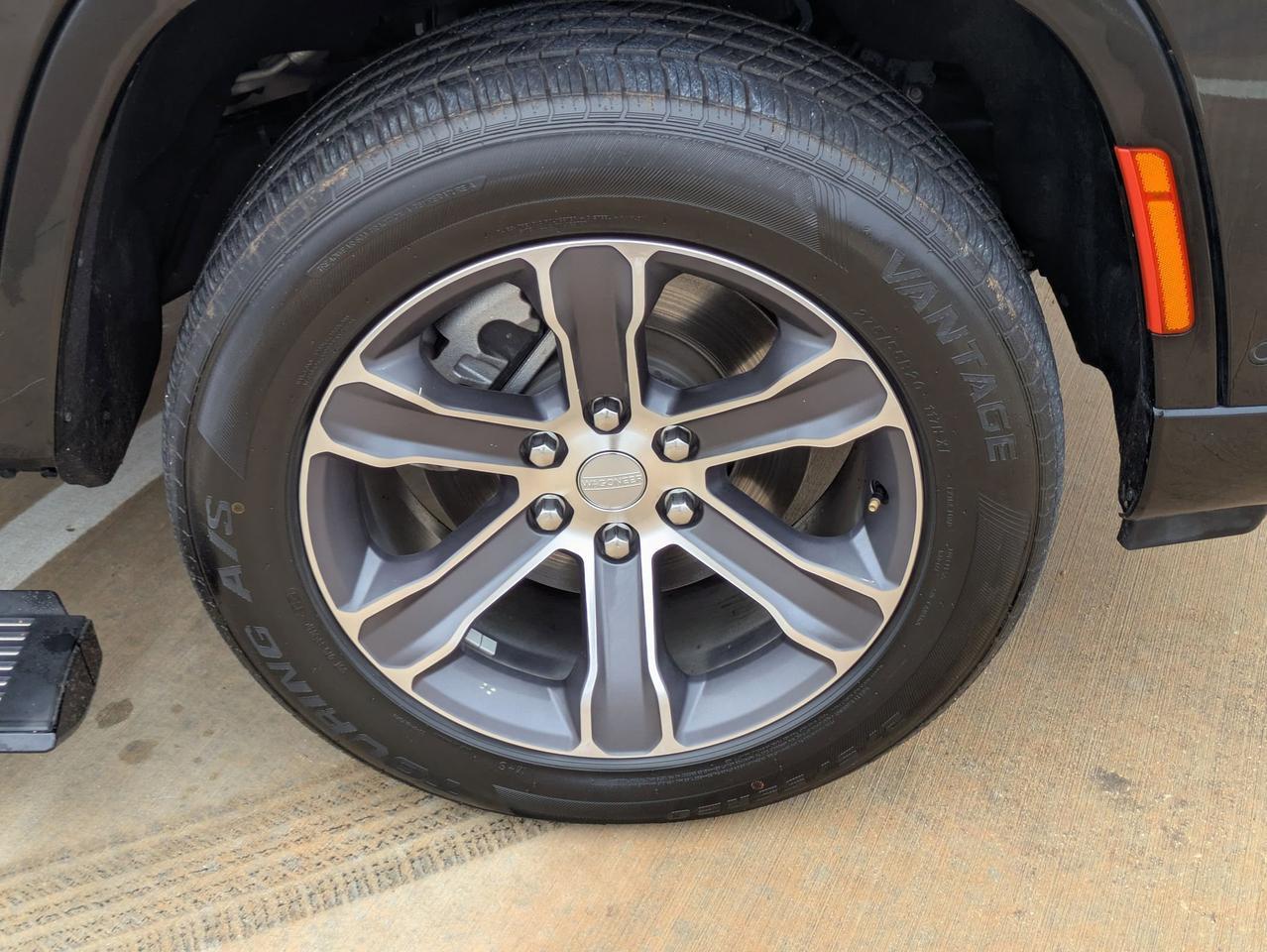 2024 Jeep Grand Wagoneer L BASE Castroville TX