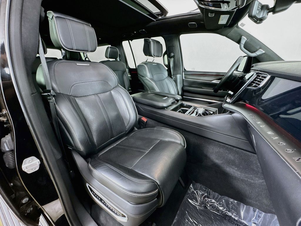 2024 Jeep Grand Wagoneer L Series II Willowbrook IL