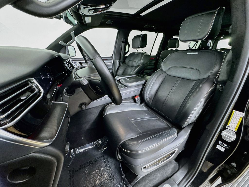 2024 Jeep Grand Wagoneer L Series II Willowbrook IL