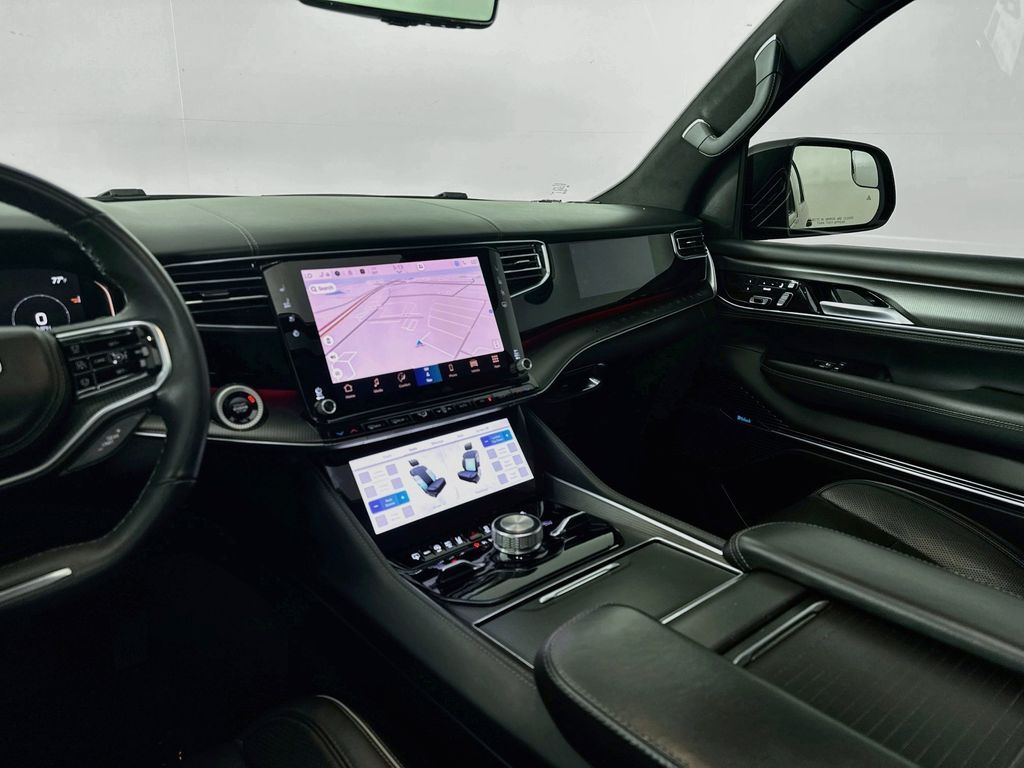 2024 Jeep Grand Wagoneer L Series II Willowbrook IL