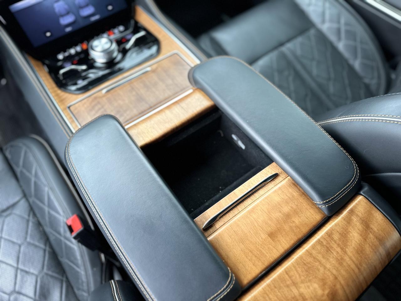 2024 Jeep Grand Wagoneer L Series III 4x4 | Low KMs | 3L Hurricane | Leather | NAV | Heated Vented Seats | Sunroof Redwater AB