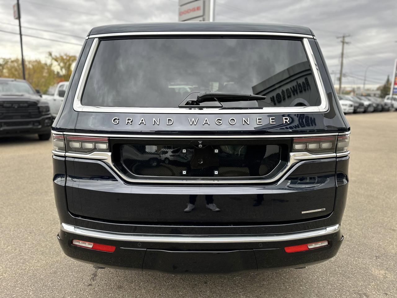 2024 Jeep Grand Wagoneer L Series III 4x4 | Low KMs | 3L Hurricane | Leather | NAV | Heated Vented Seats | Sunroof Redwater AB