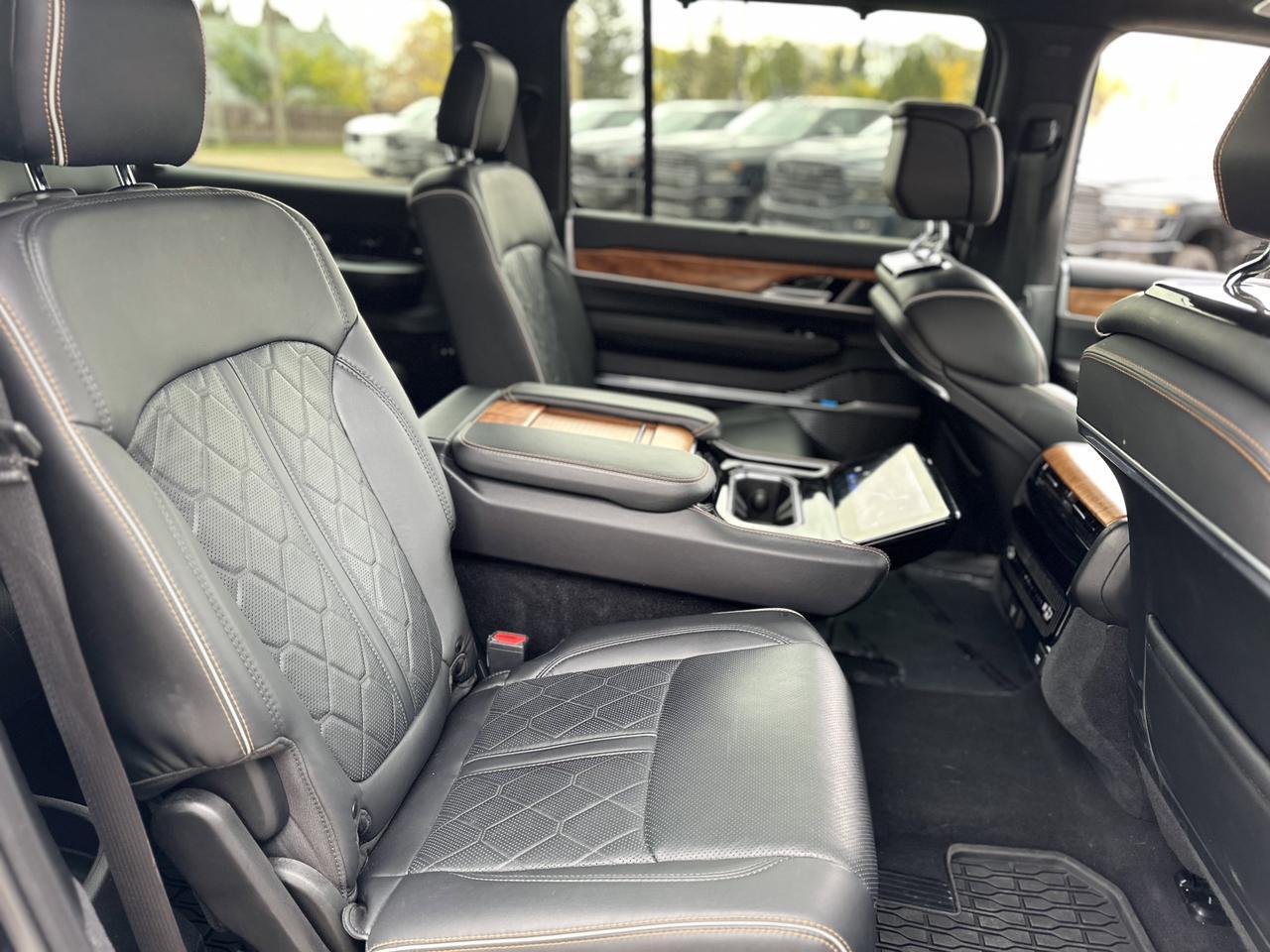 2024 Jeep Grand Wagoneer L Series III 4x4 | Low KMs | 3L Hurricane | Leather | NAV | Heated Vented Seats | Sunroof Redwater AB