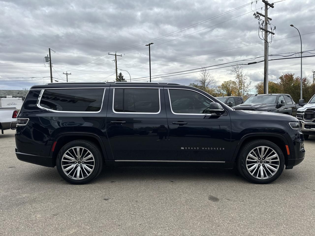 2024 Jeep Grand Wagoneer L Series III 4x4 | Low KMs | 3L Hurricane | Leather | NAV | Heated Vented Seats | Sunroof Redwater AB