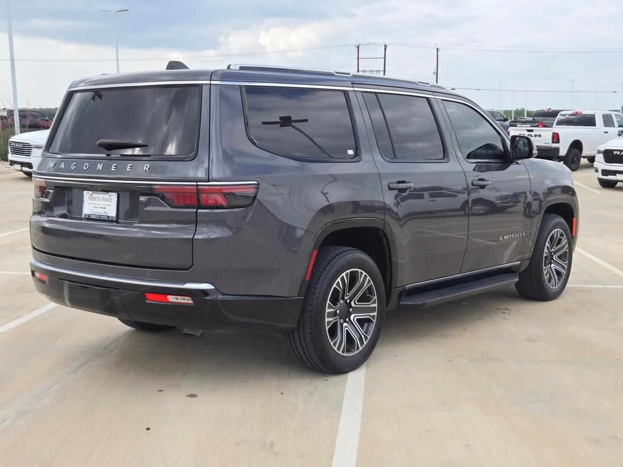 2024 Jeep Wagoneer BASE
