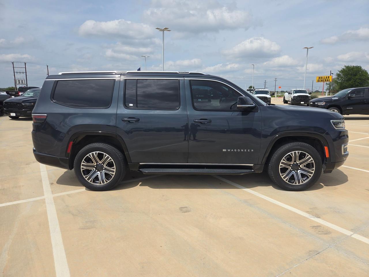 2024 Jeep Wagoneer BASE