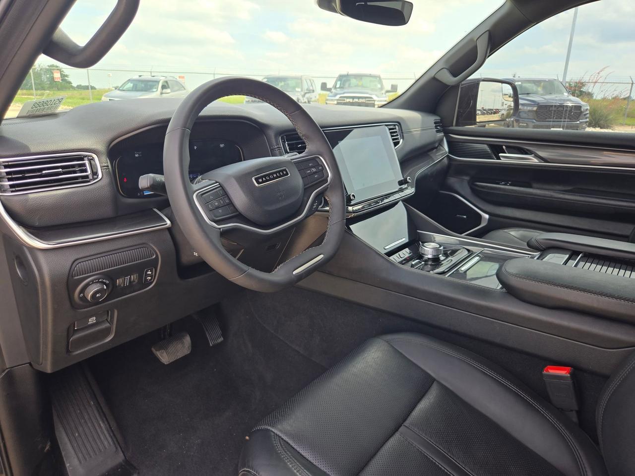 2024 Jeep Wagoneer BASE Castroville TX