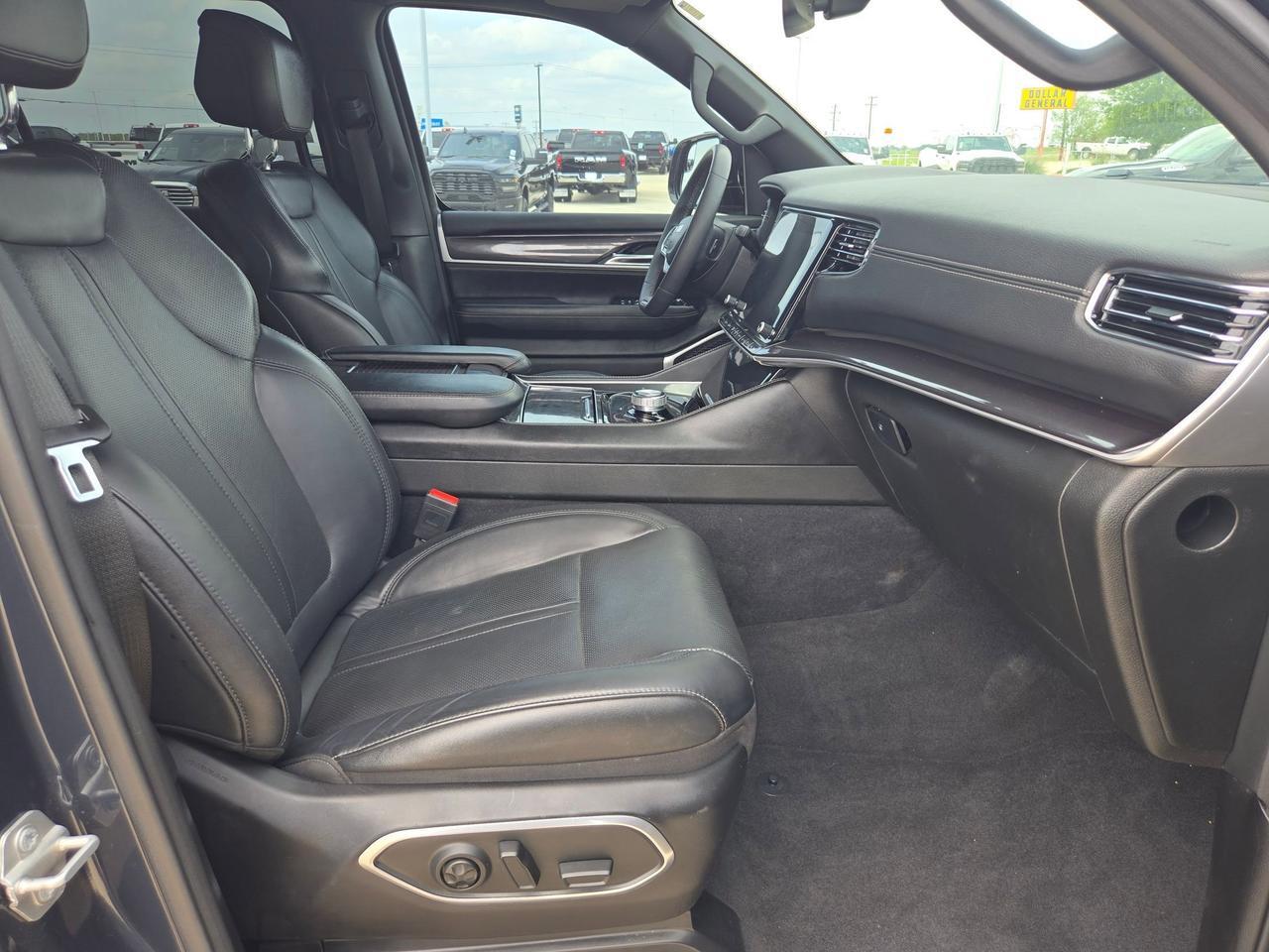 2024 Jeep Wagoneer BASE Castroville TX