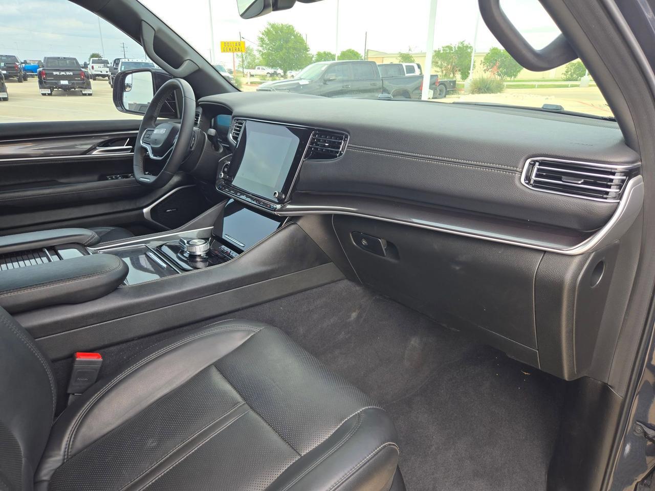 2024 Jeep Wagoneer BASE Castroville TX
