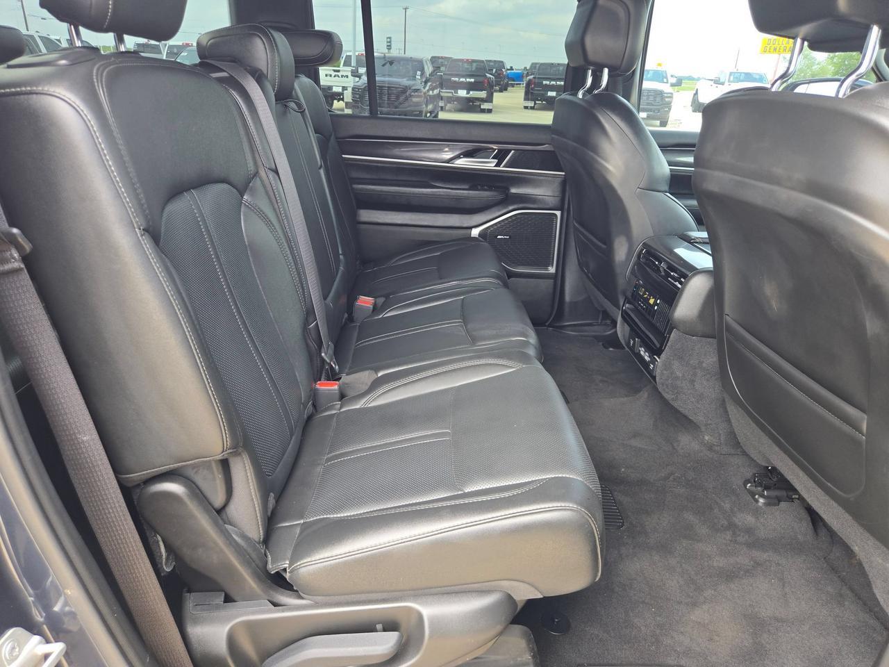 2024 Jeep Wagoneer BASE Castroville TX