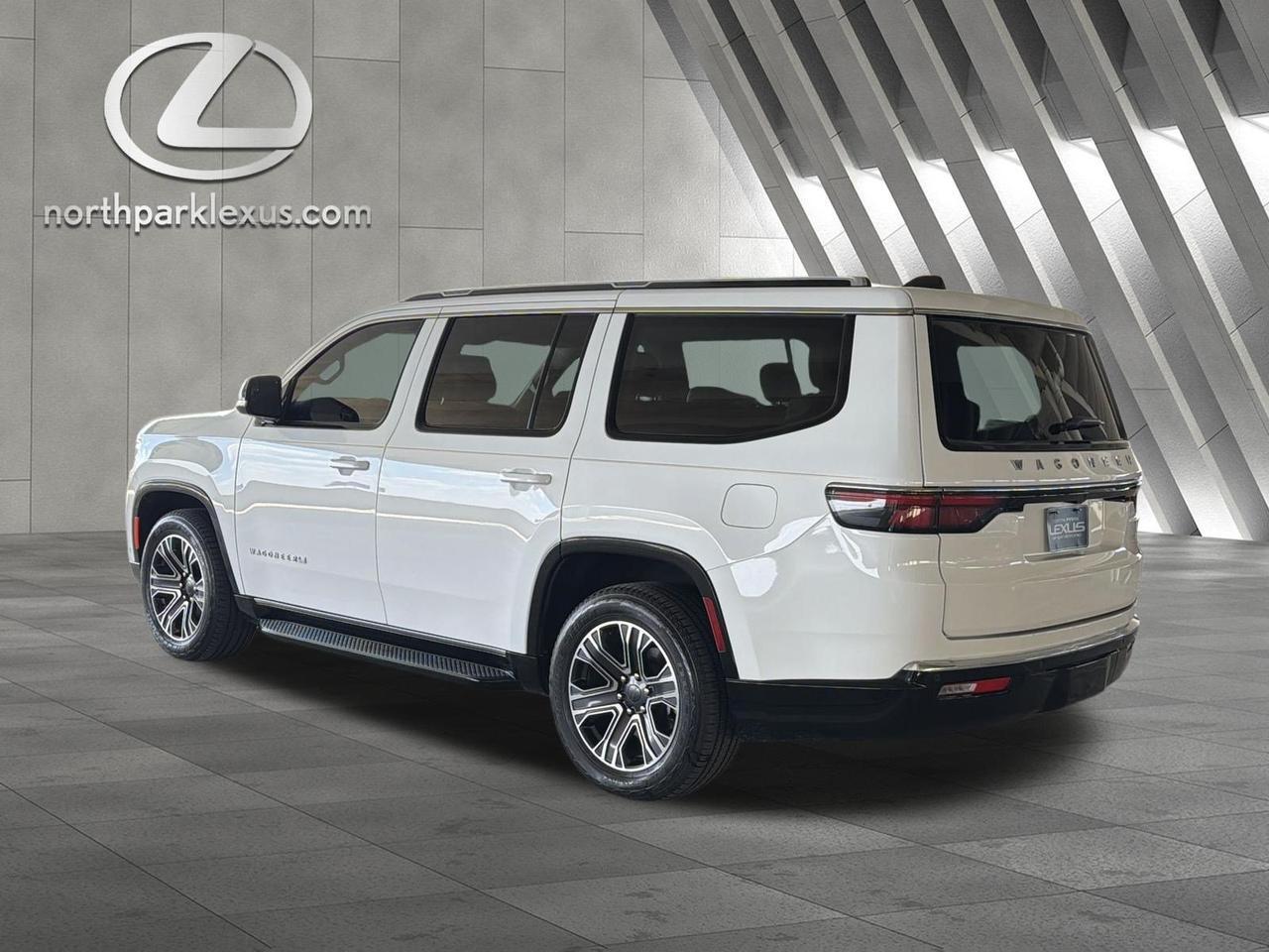 2024 Jeep Wagoneer BASE