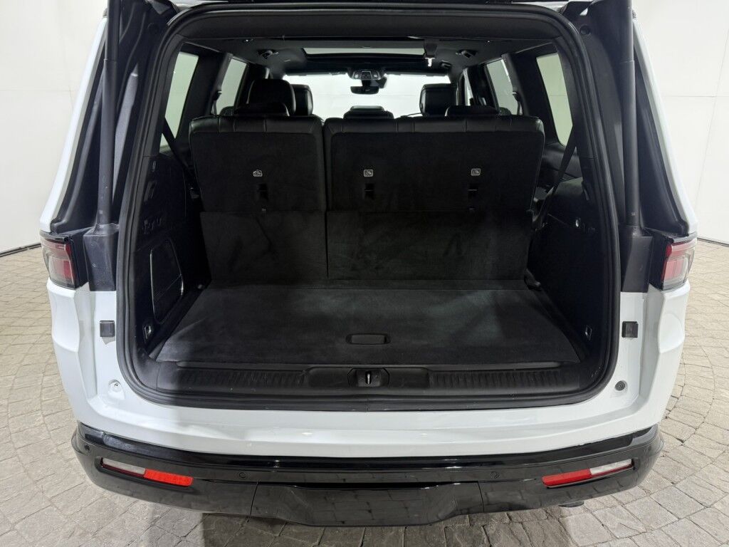 2024 Jeep Wagoneer Carbide Series II 4x4 Maumee OH